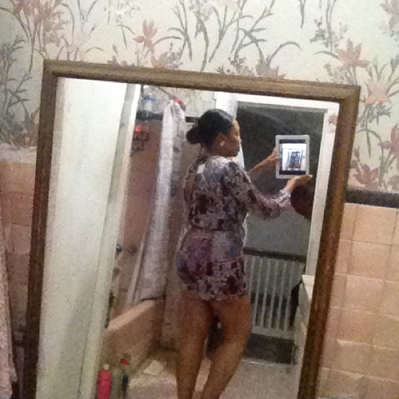 Surplice Romper -geometric print - Picture 3 of 5